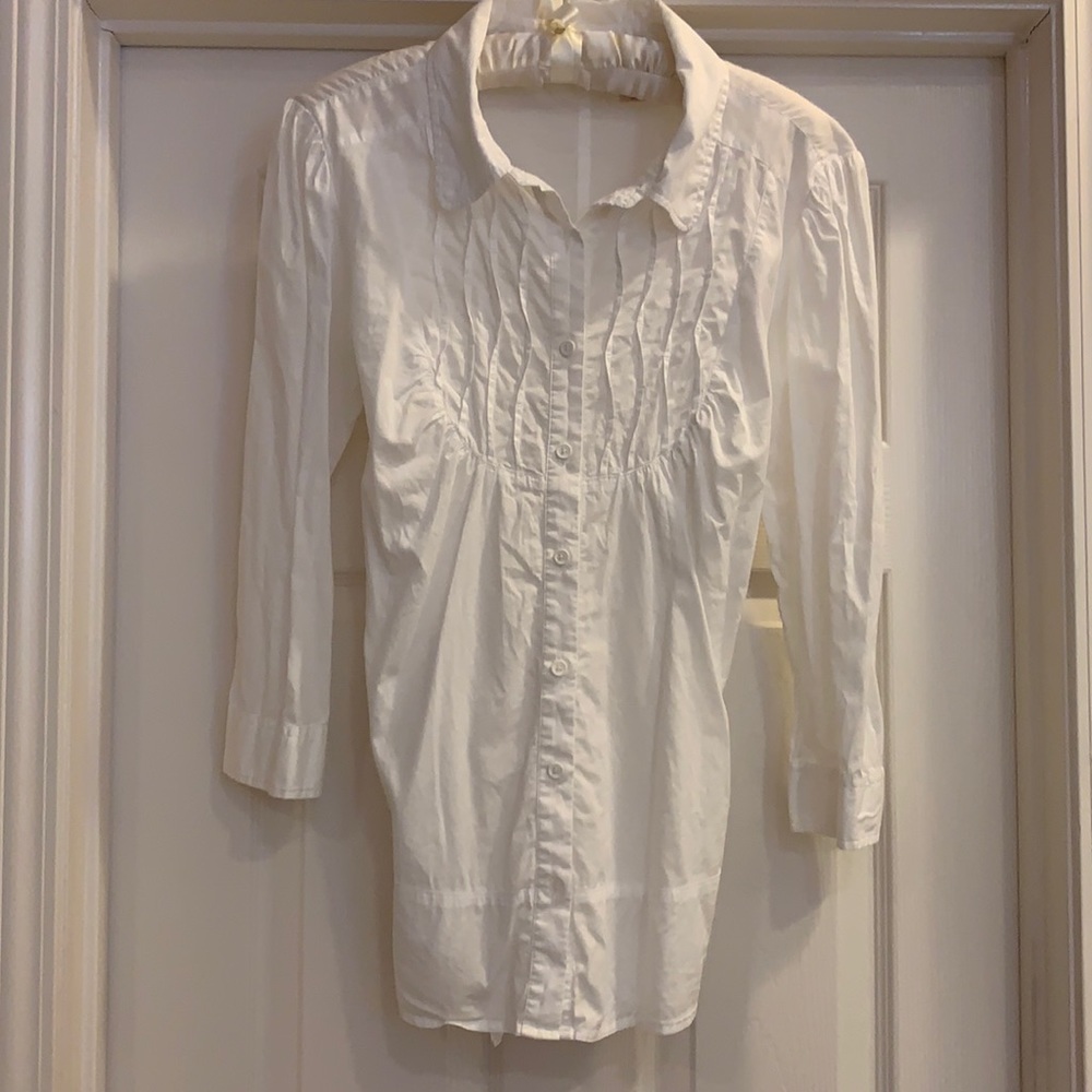 DKNY 3/4 sleeve, tunic-style button down blouse